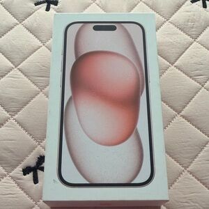 Apple iPhone 15-Pink